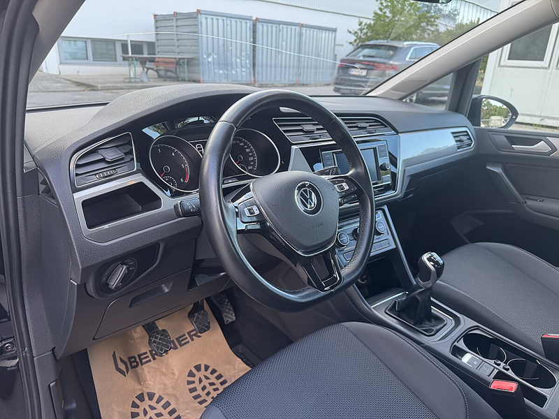 Volkswagen Touran 2,0 TDI / 1BESITZ / 7SITZ / — photo 15