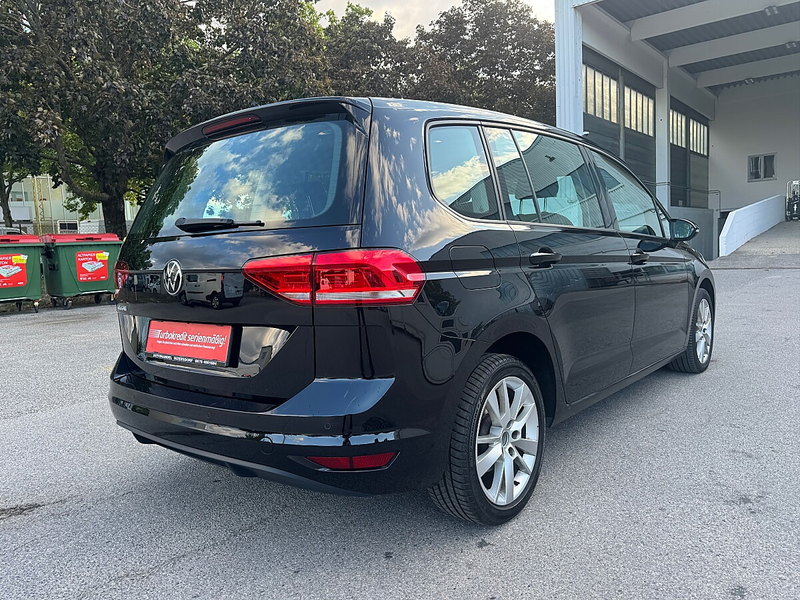 Volkswagen Touran 2,0 TDI / 1BESITZ / 7SITZ / — photo 6