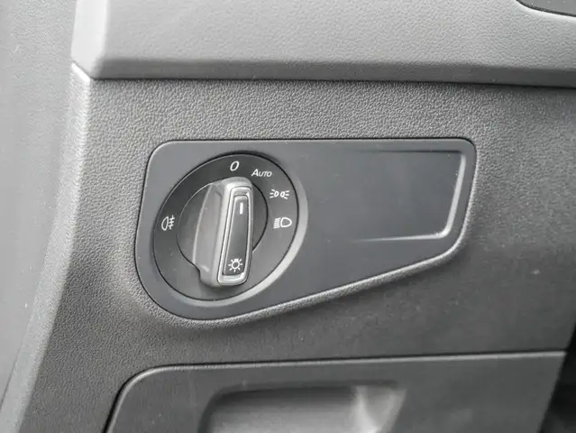Volkswagen Tiguan view 13