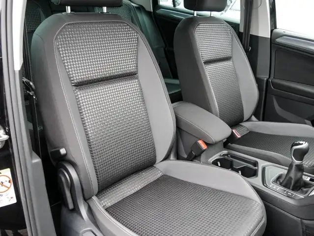Volkswagen Tiguan view 7