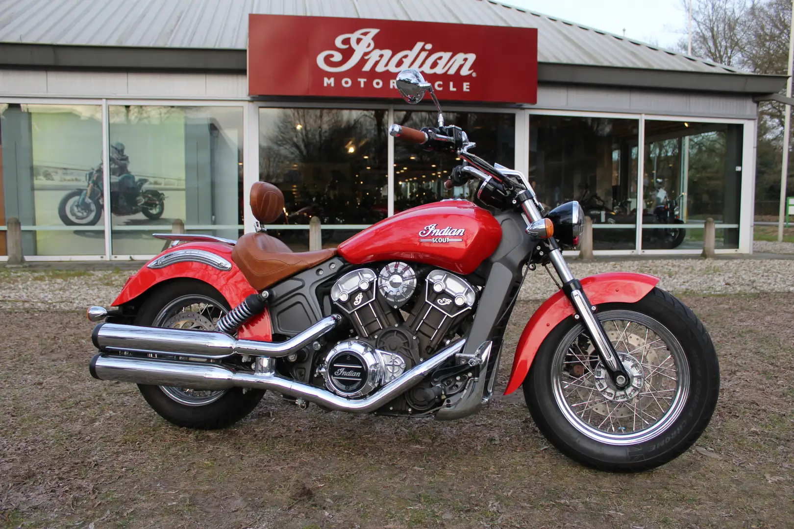 Indian Scout Červená - 1