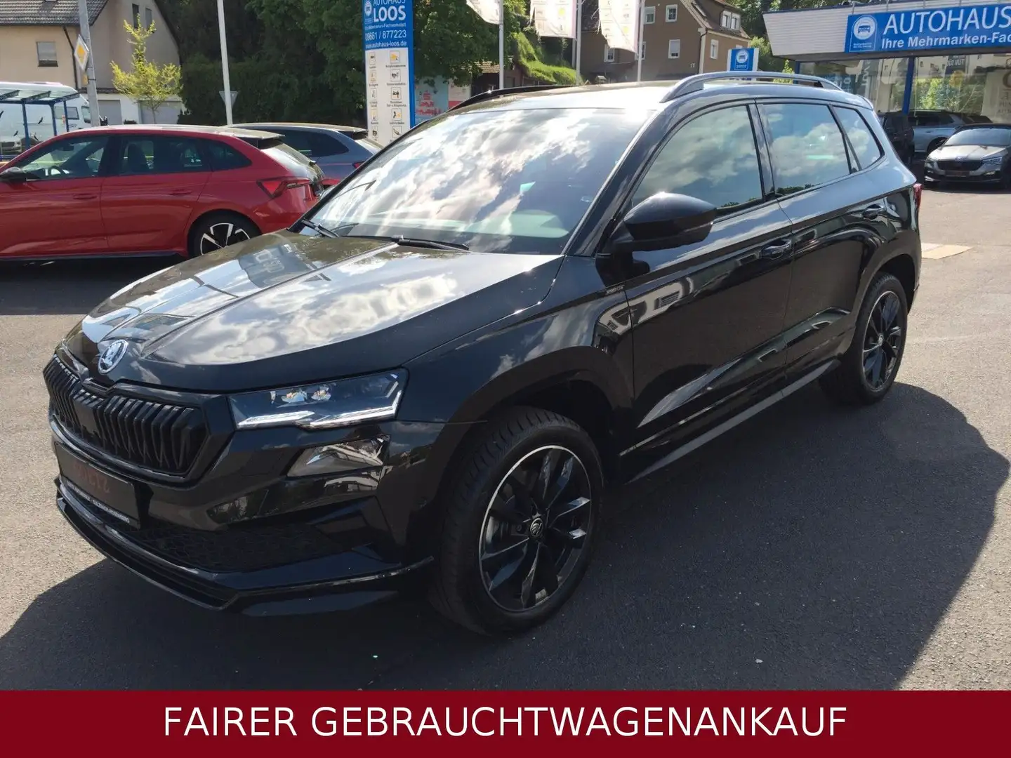 Skoda Karoq KARAOQ SPORTLINE 150DSG AHK NAVI 8xASSISTENT Schwarz - 2