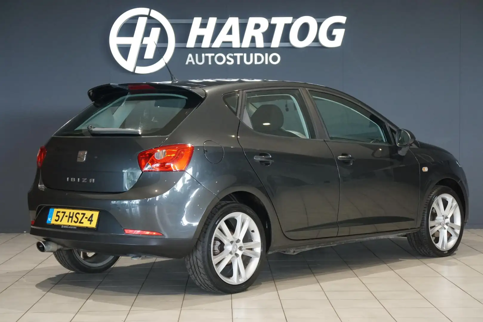 SEAT Ibiza 1.6 Sport-up 105PK + APPLE CARPLAY / CRUISE CONTRO Grijs - 2