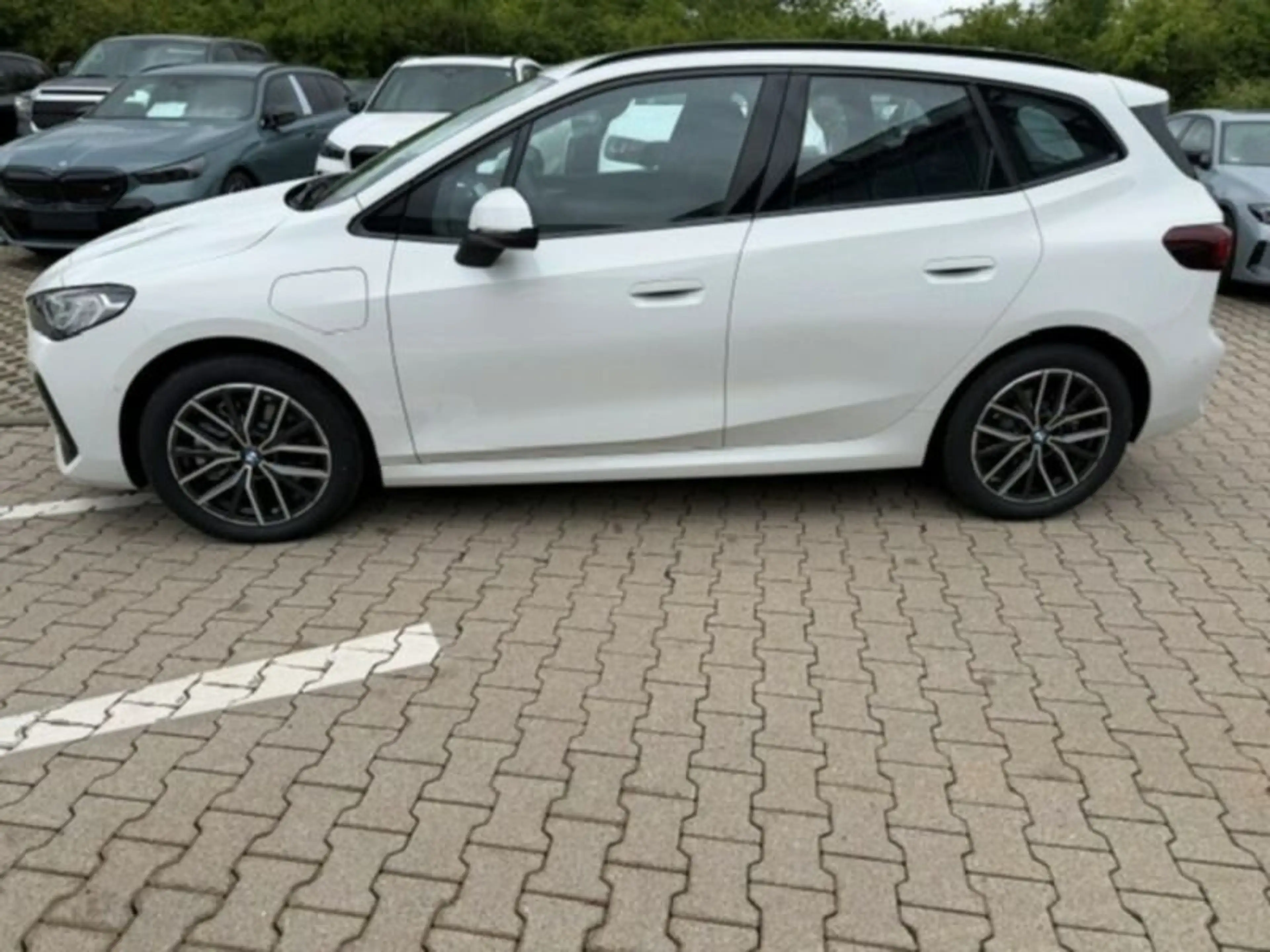 BMW 230 e xDrive M Sportpaket *HERBSTAKTION* — photo 2