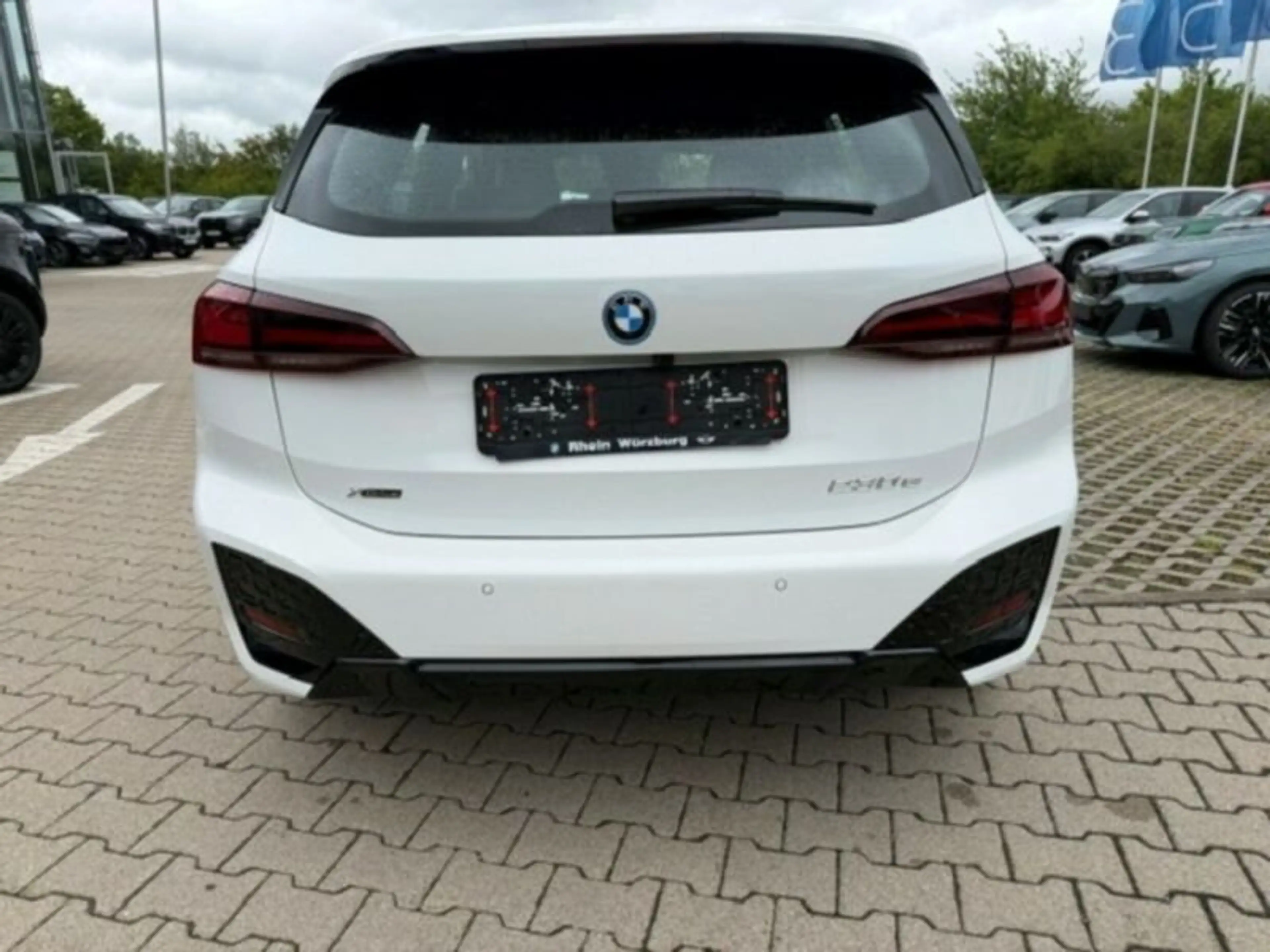 BMW 230 e xDrive M Sportpaket *HERBSTAKTION* — photo 4