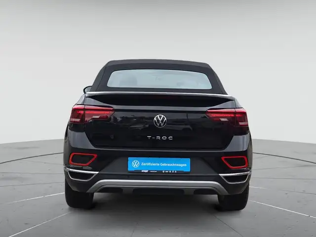 Volkswagen T-Roc view 7