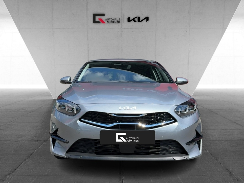 Kia Ceed / cee'd Ultimate Edition 1.5T 48V DCT Style — photo 6