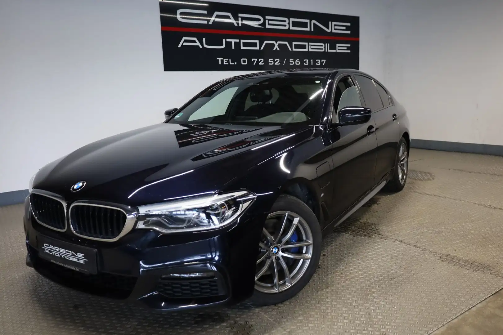 BMW 530 e Limo  M Sportpaket *LED*Ambi*AHK*Live-Cock* Negro - 1