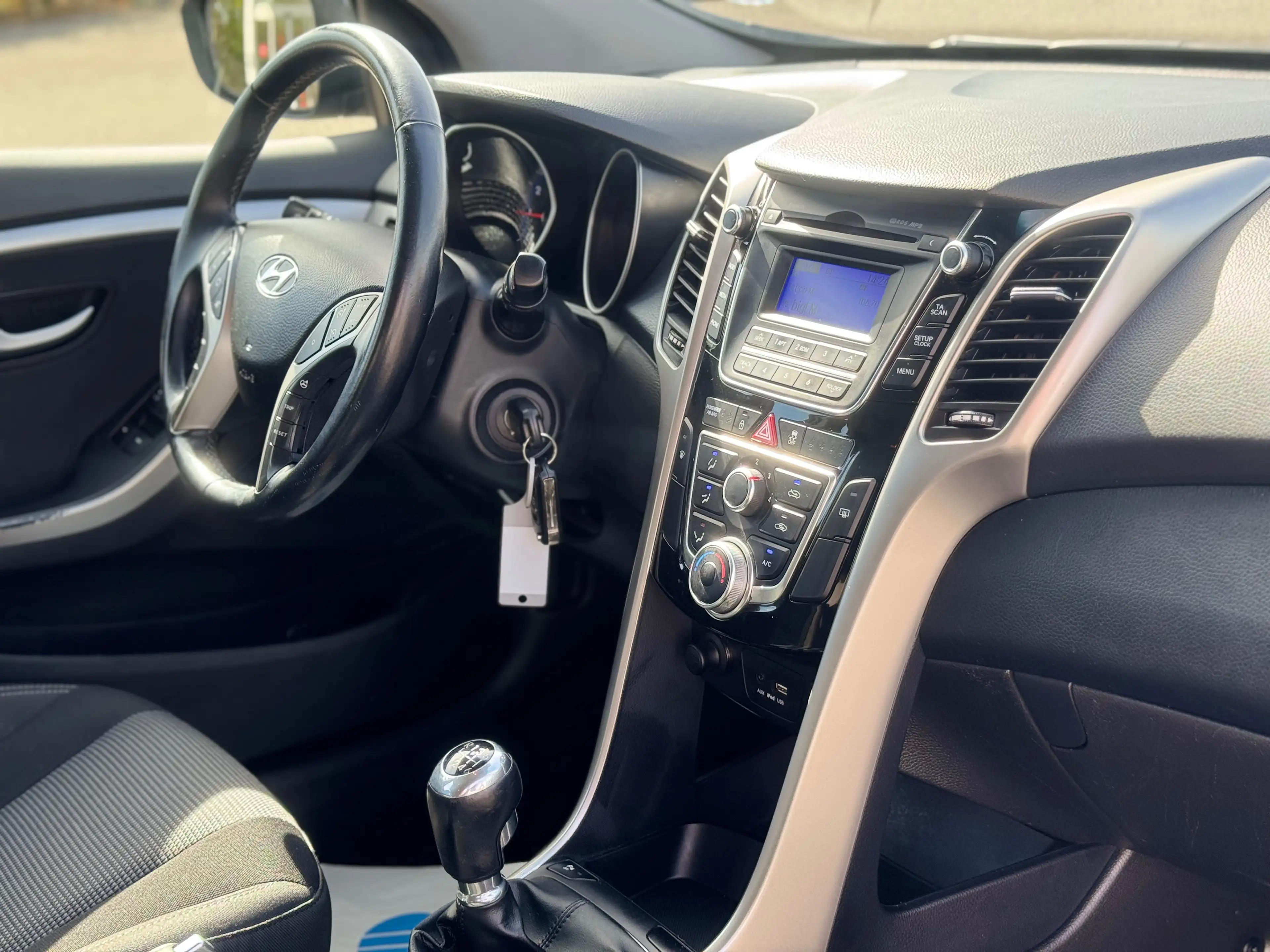 Hyundai i30 blue Classic — photo 9