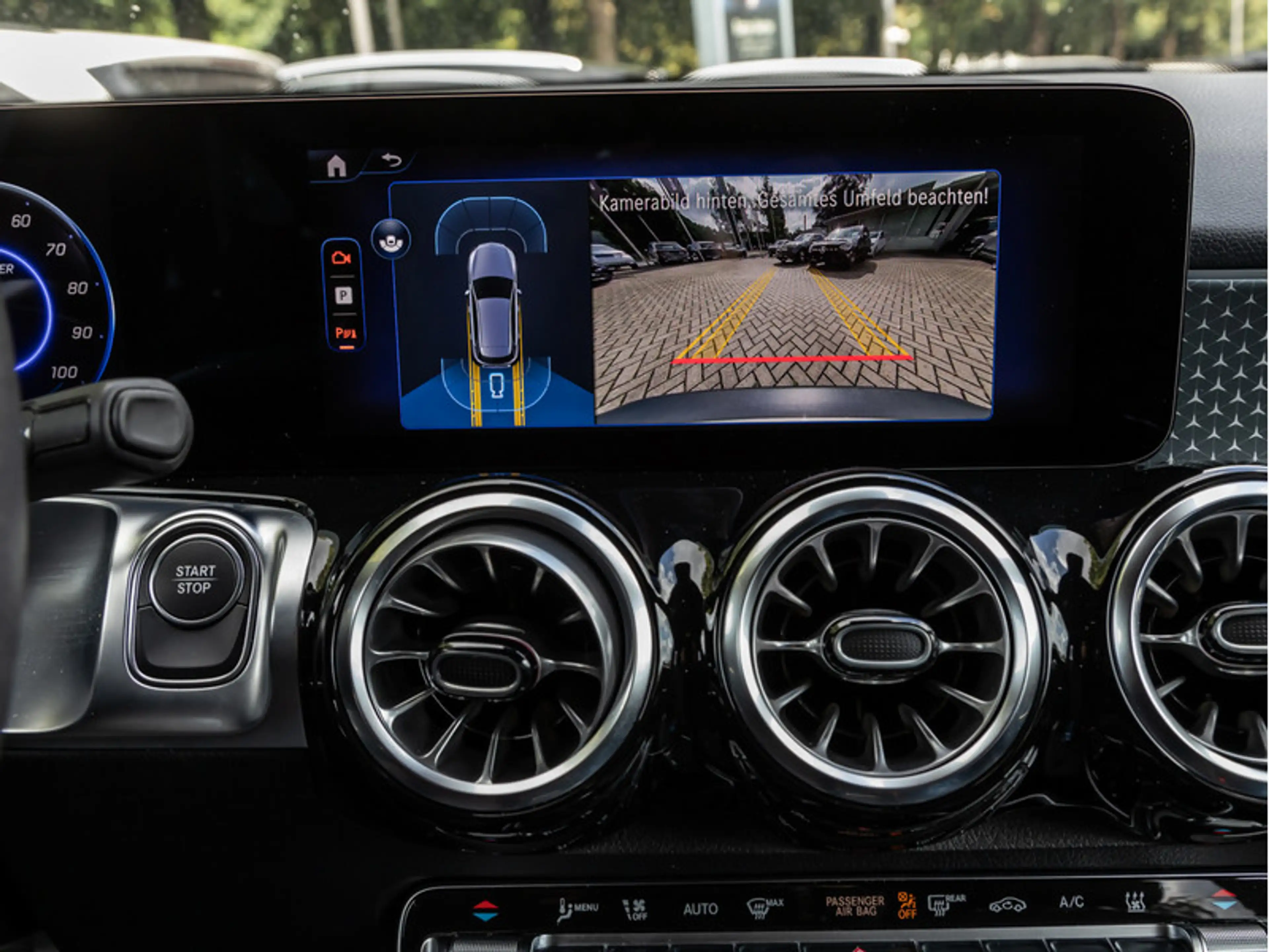 Mercedes-Benz EQB 250 + Progressive/LED/Cam/Distr/7Sitzer/SHZ — photo 14