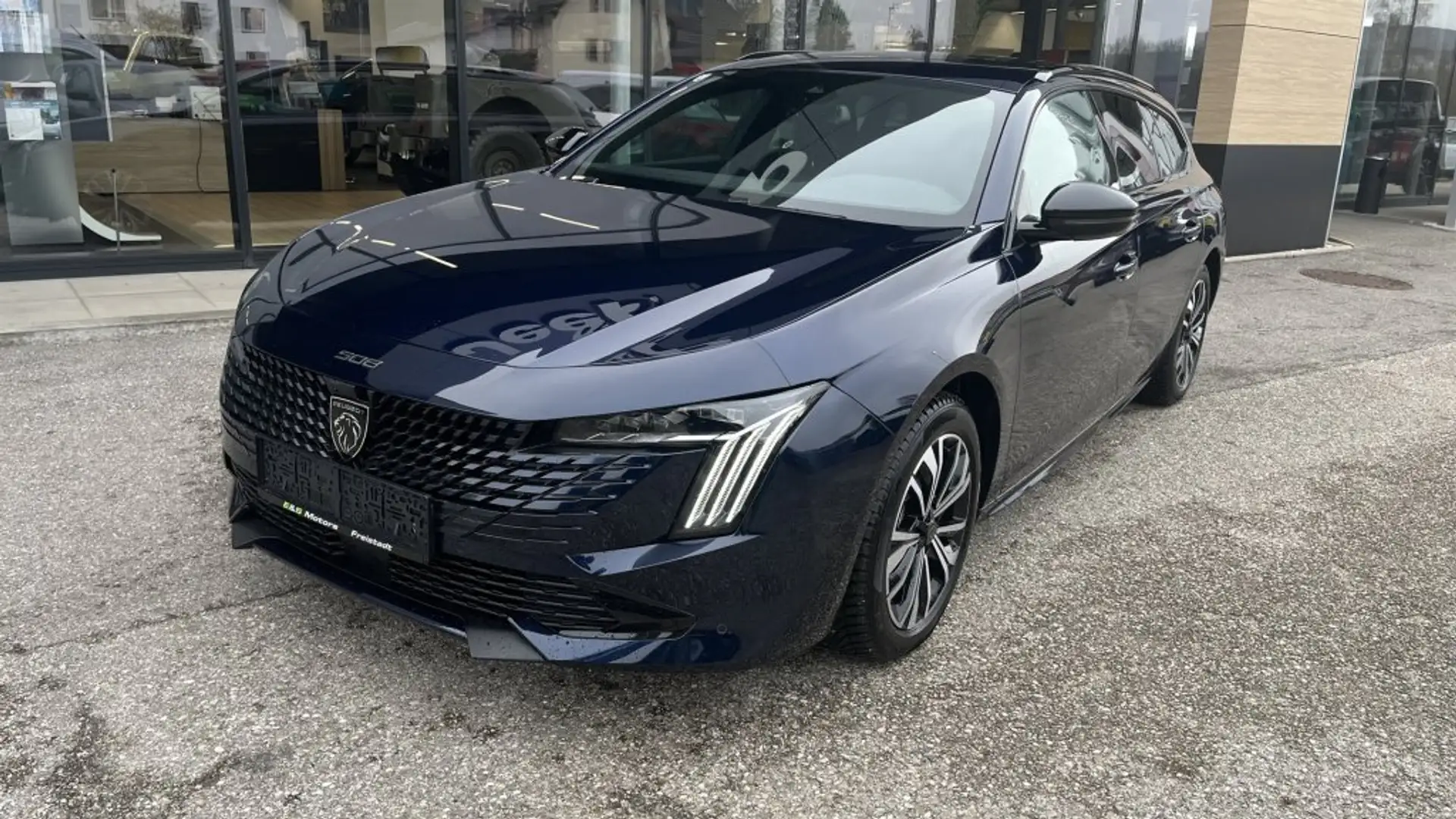 Peugeot 508 SW 1,5 BlueHDi 130 EAT8 Allure Aut. Blau - 1
