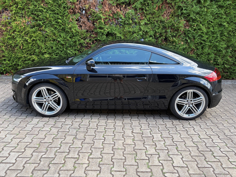 Audi TT 1.8 TFSI Coupe S-Line*Navi*19 zoll* — photo 2