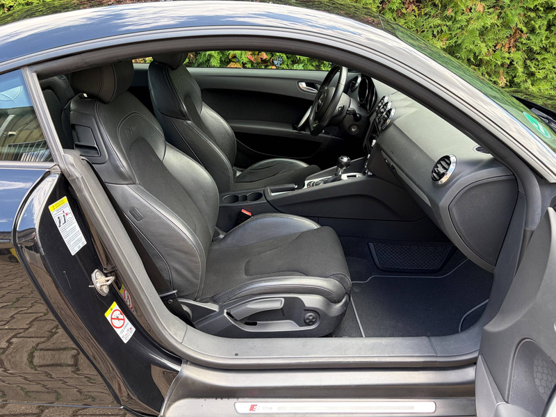 Audi TT 1.8 TFSI Coupe S-Line*Navi*19 zoll* — photo 14