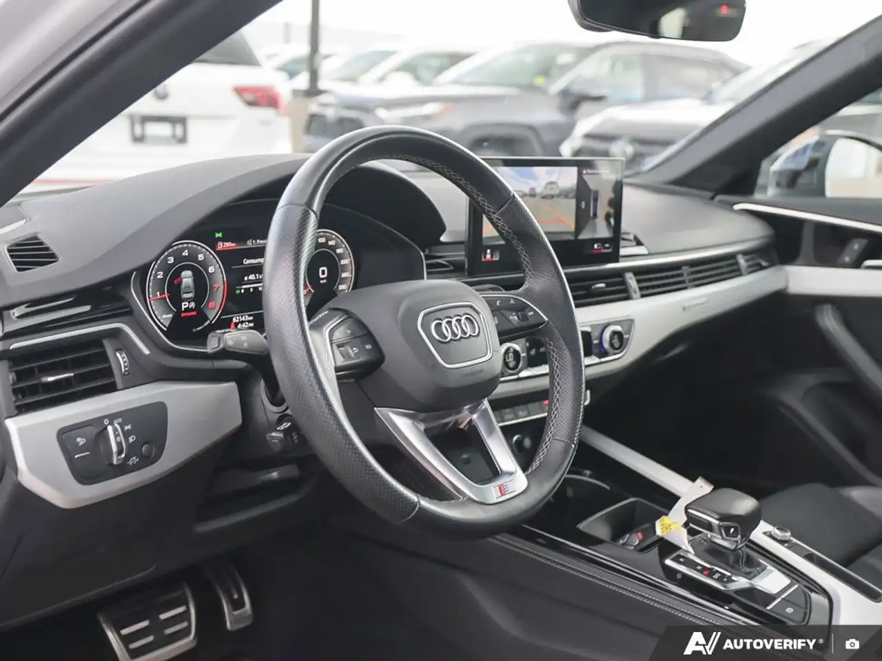 Audi A4 снимка Audi A4