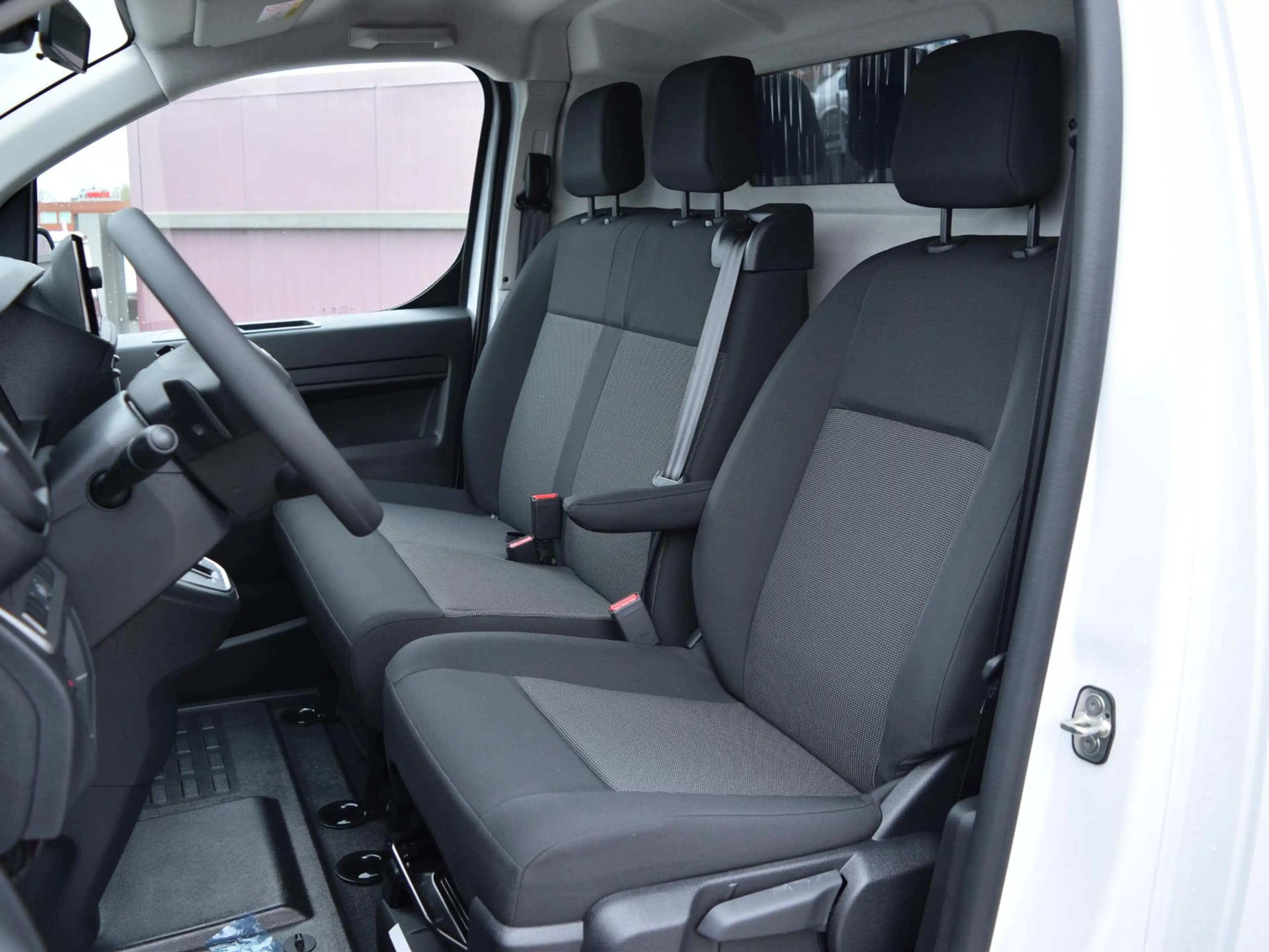 Opel Vivaro-e Electric L2 75 kWh | tot 8 jaar garantie | Apple C — photo 9
