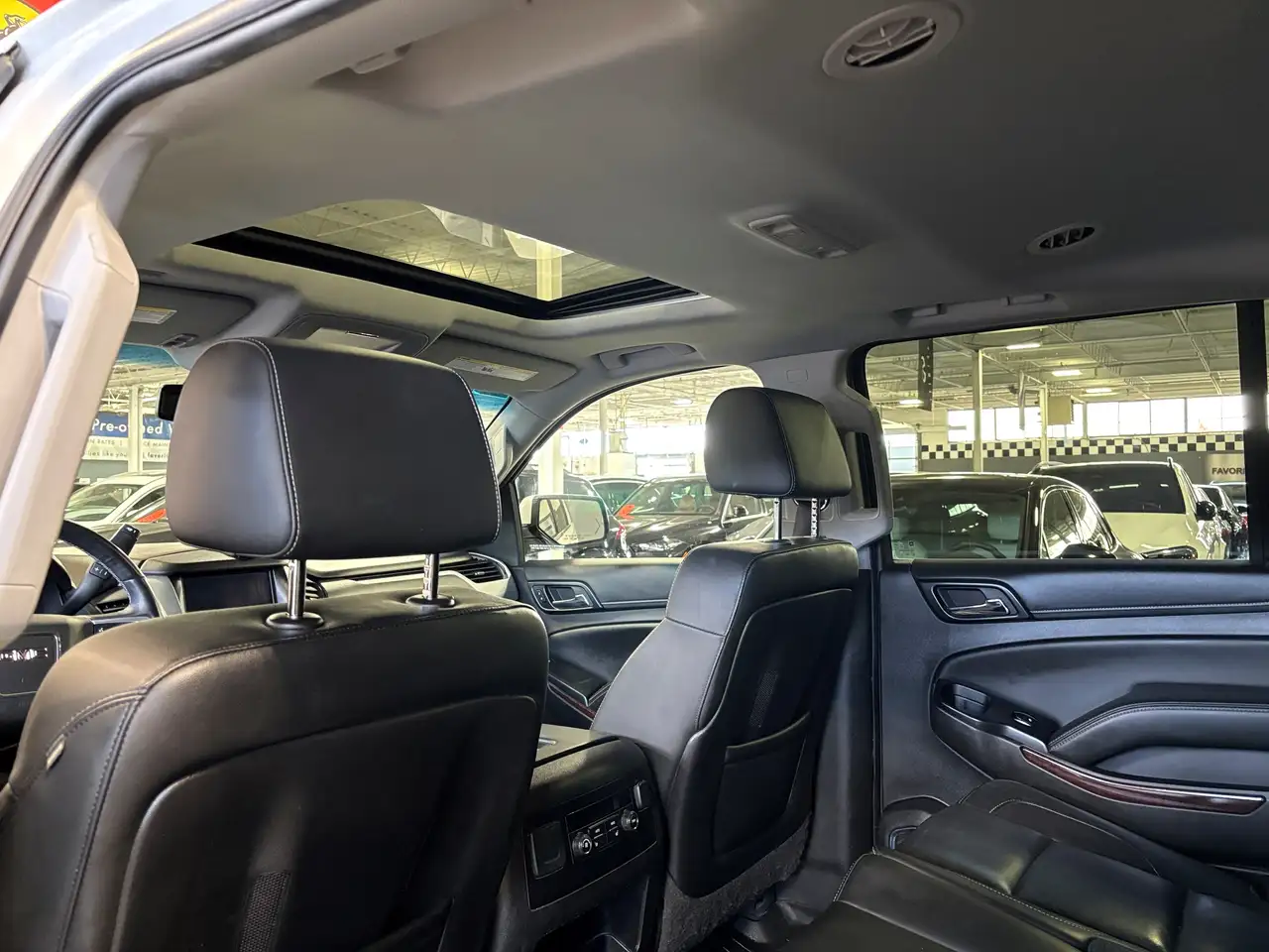 GMC Yukon снимка GMC Yukon