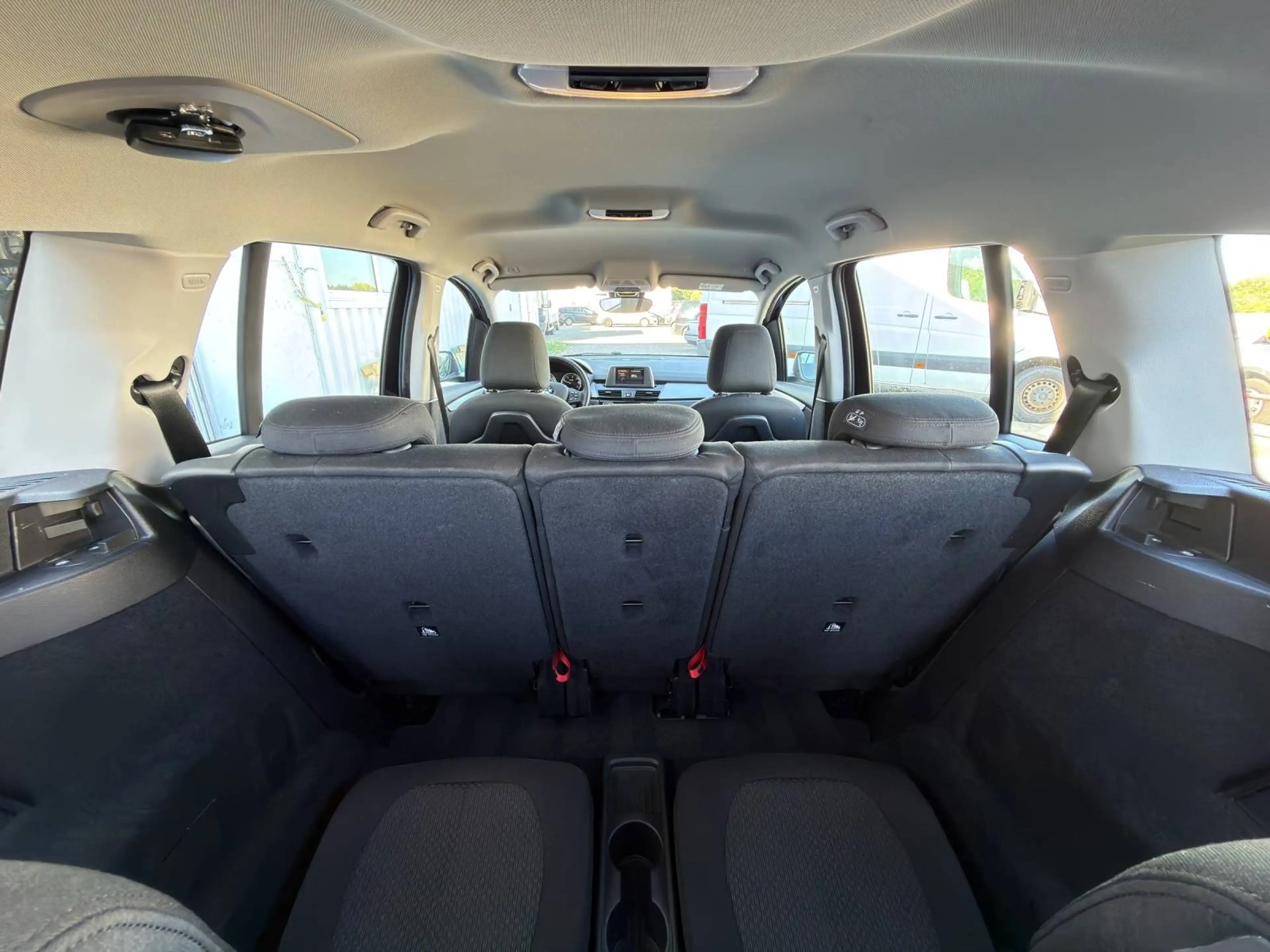 BMW 216 d Gran Tourer Advantage Aut. *7-Sitzer, LED, AMBI* — photo 10