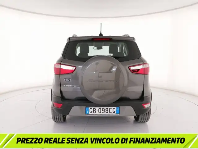 Ford EcoSport view 4