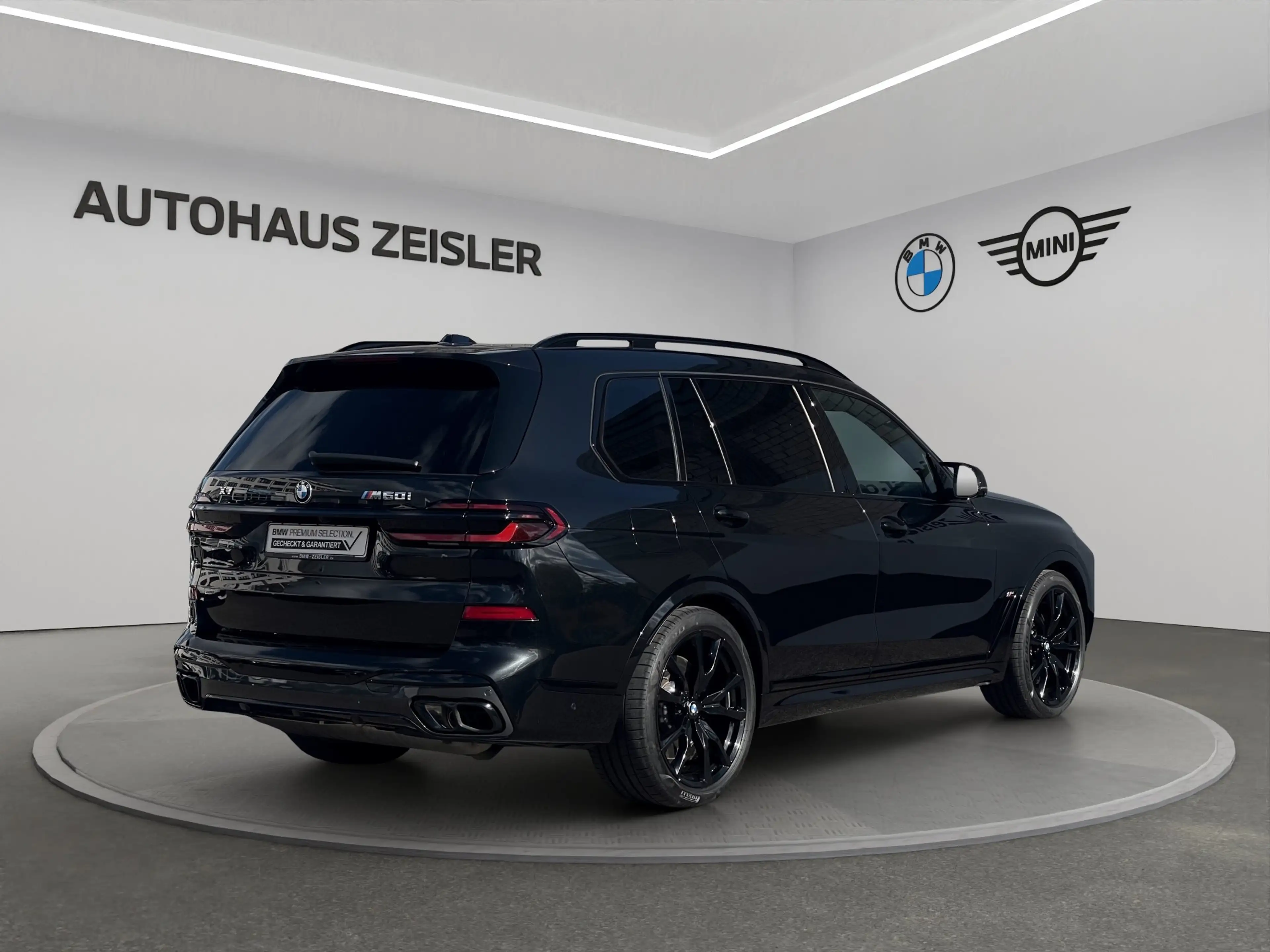 BMW X7 M 60i xDrive — photo 2