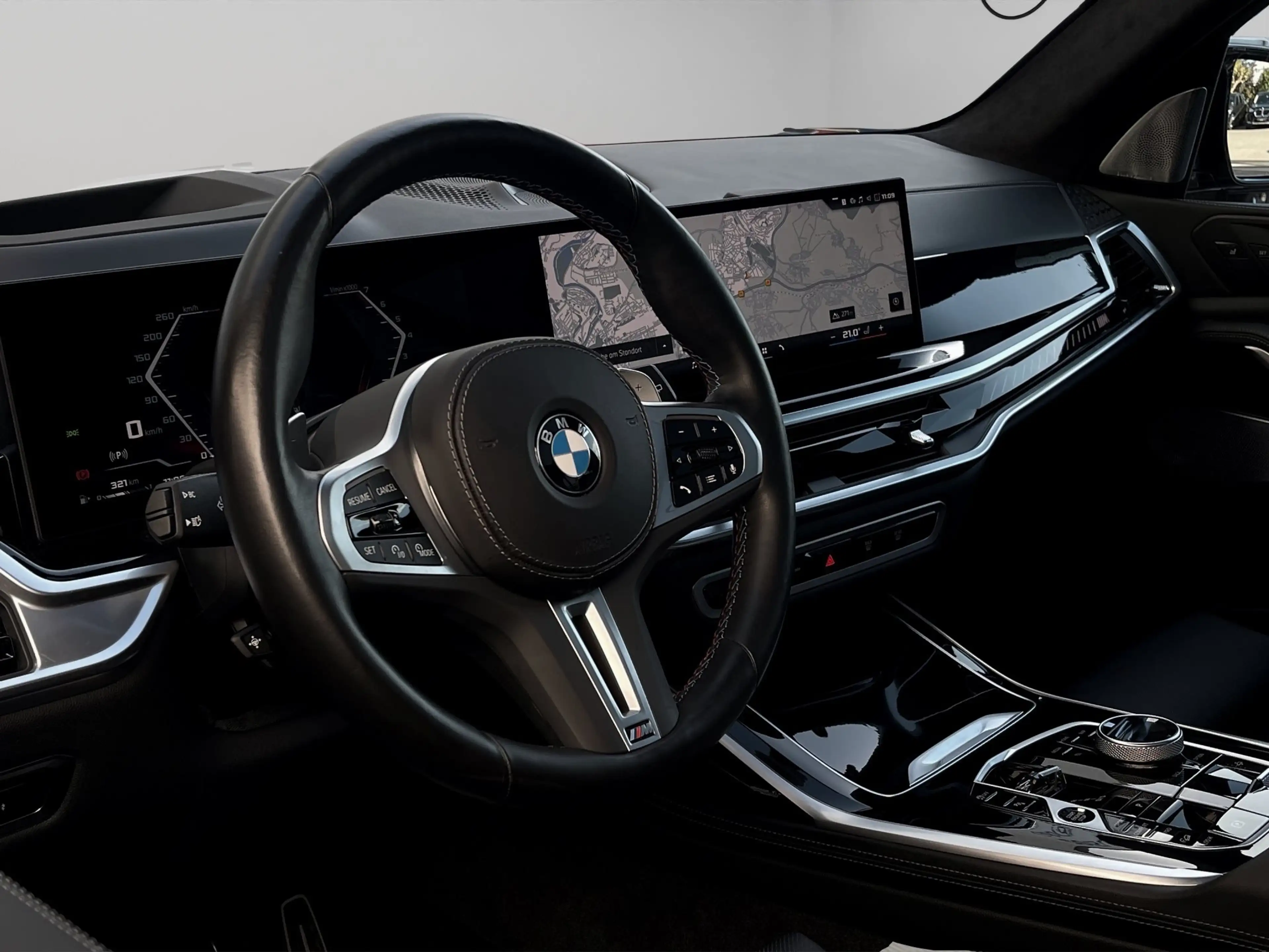 BMW X7 M 60i xDrive — photo 7