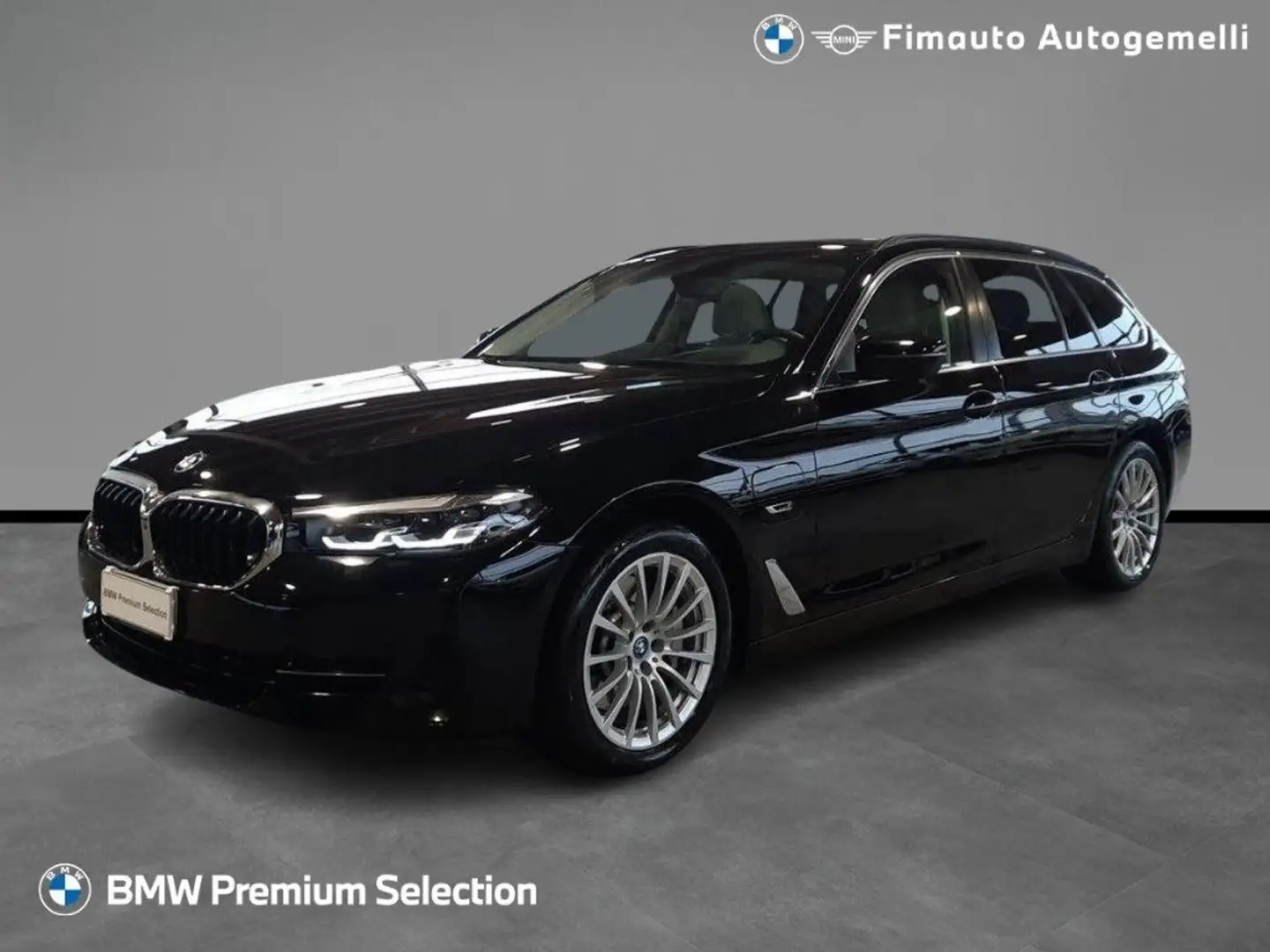 BMW 530 e xDrive Touring Business Aut. + Tetto apr. Nero - 1