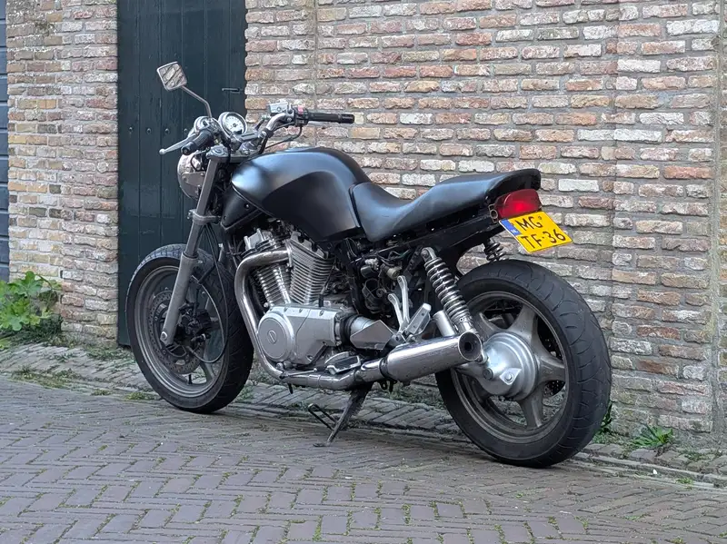 Suzuki VX 800 - foto 8