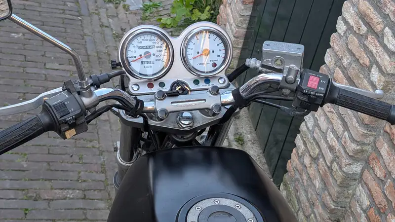 Suzuki VX 800 - foto 6