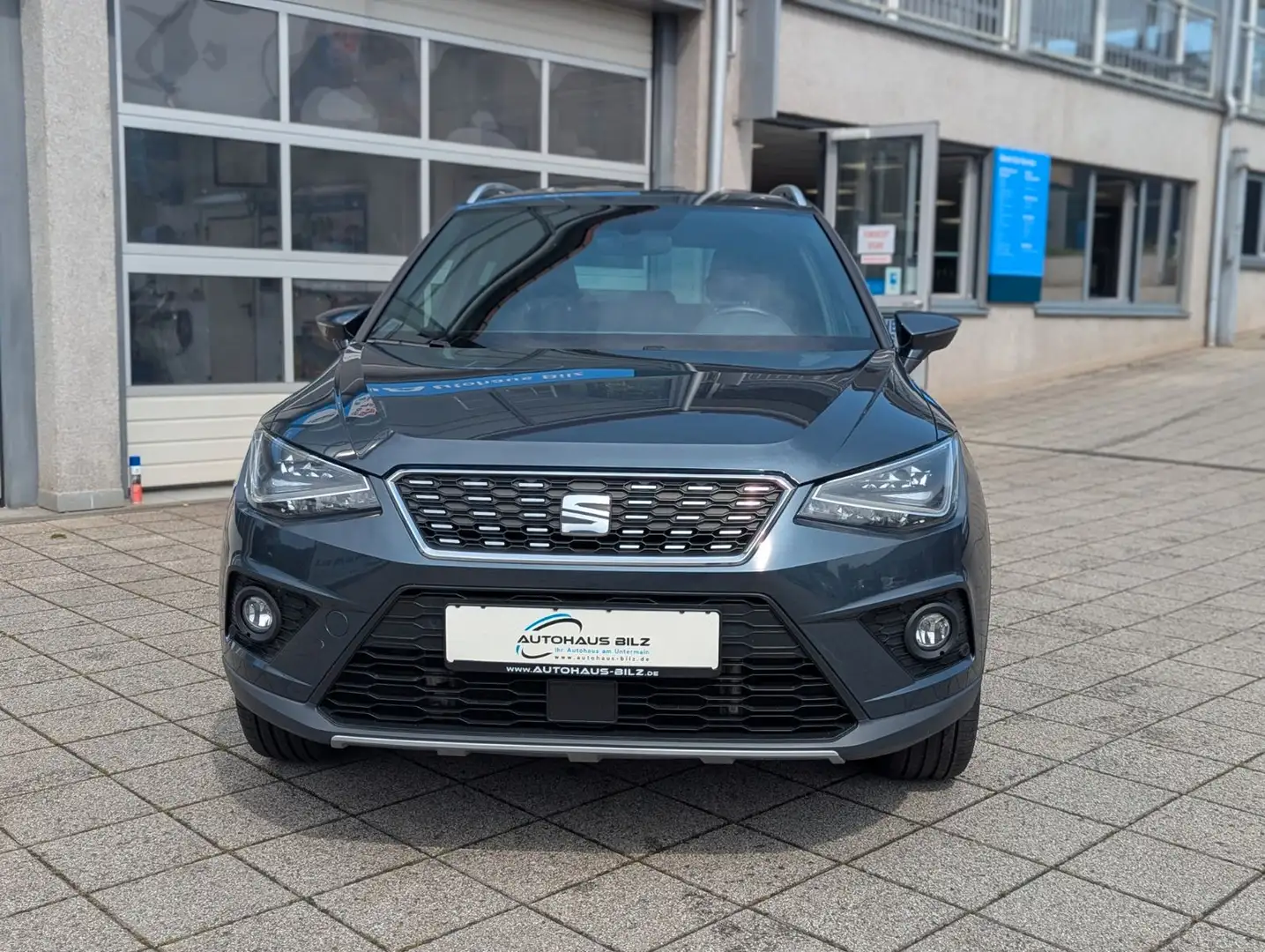 SEAT Arona Xcellence*DSG*Kamera*Navi*LED*18Zoll* Gris - 2