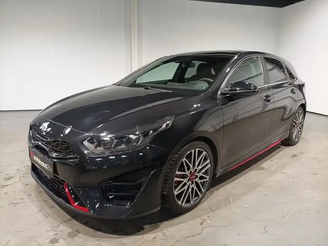 Kia Ceed view 3