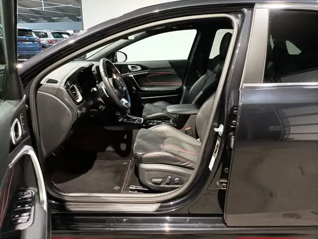 Kia Ceed view 8