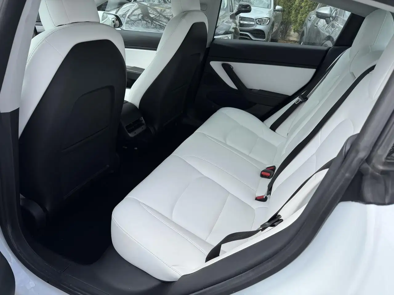 Tesla Model 3 fotografie Tesla Model 3