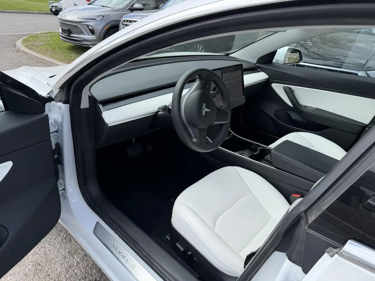 Tesla Model 3 fotografie Tesla Model 3