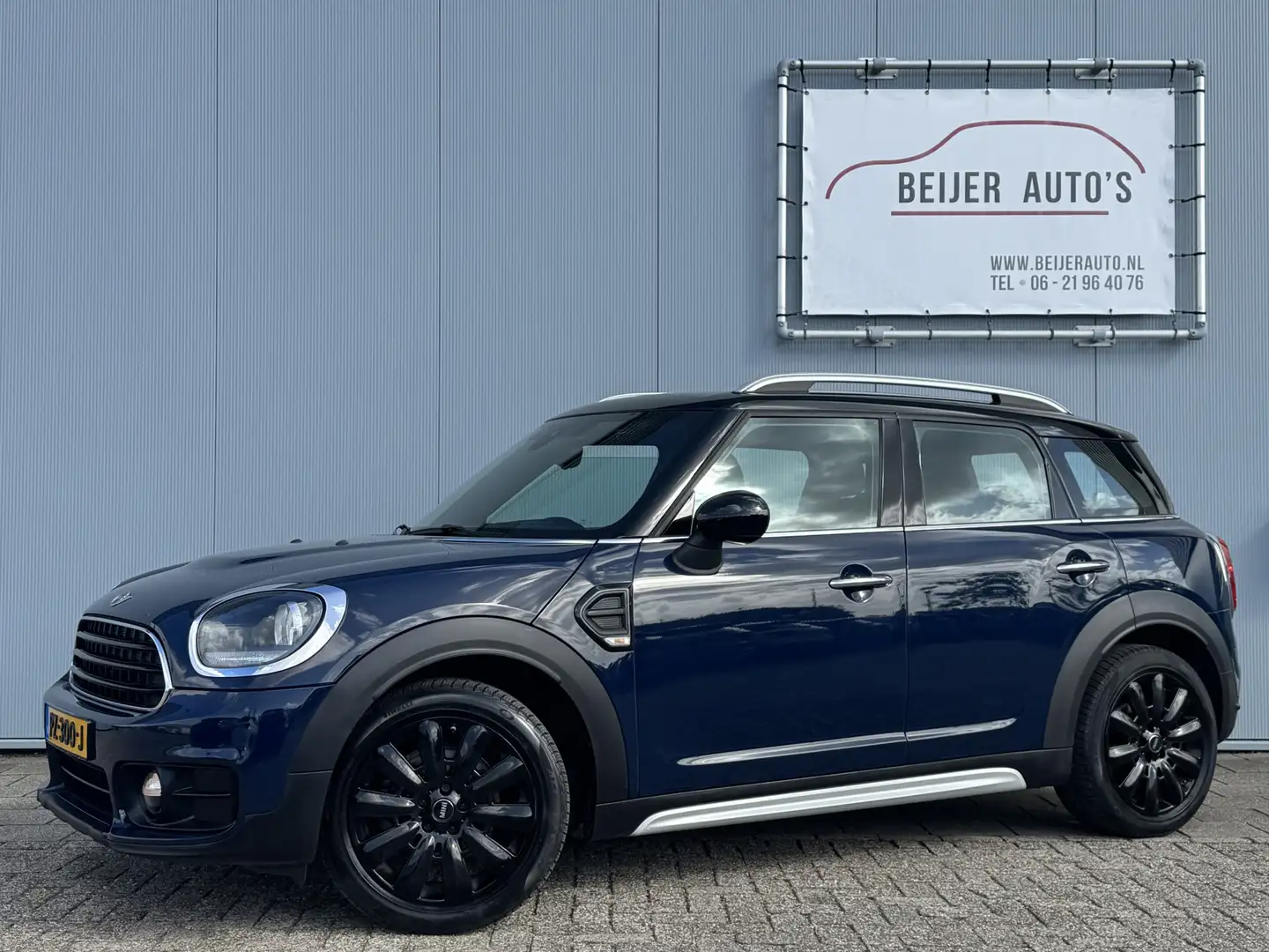 MINI Cooper Countryman Mini 1.5 Salt Navi/Bluetooh/Climate/Cruise. Blauw - 1