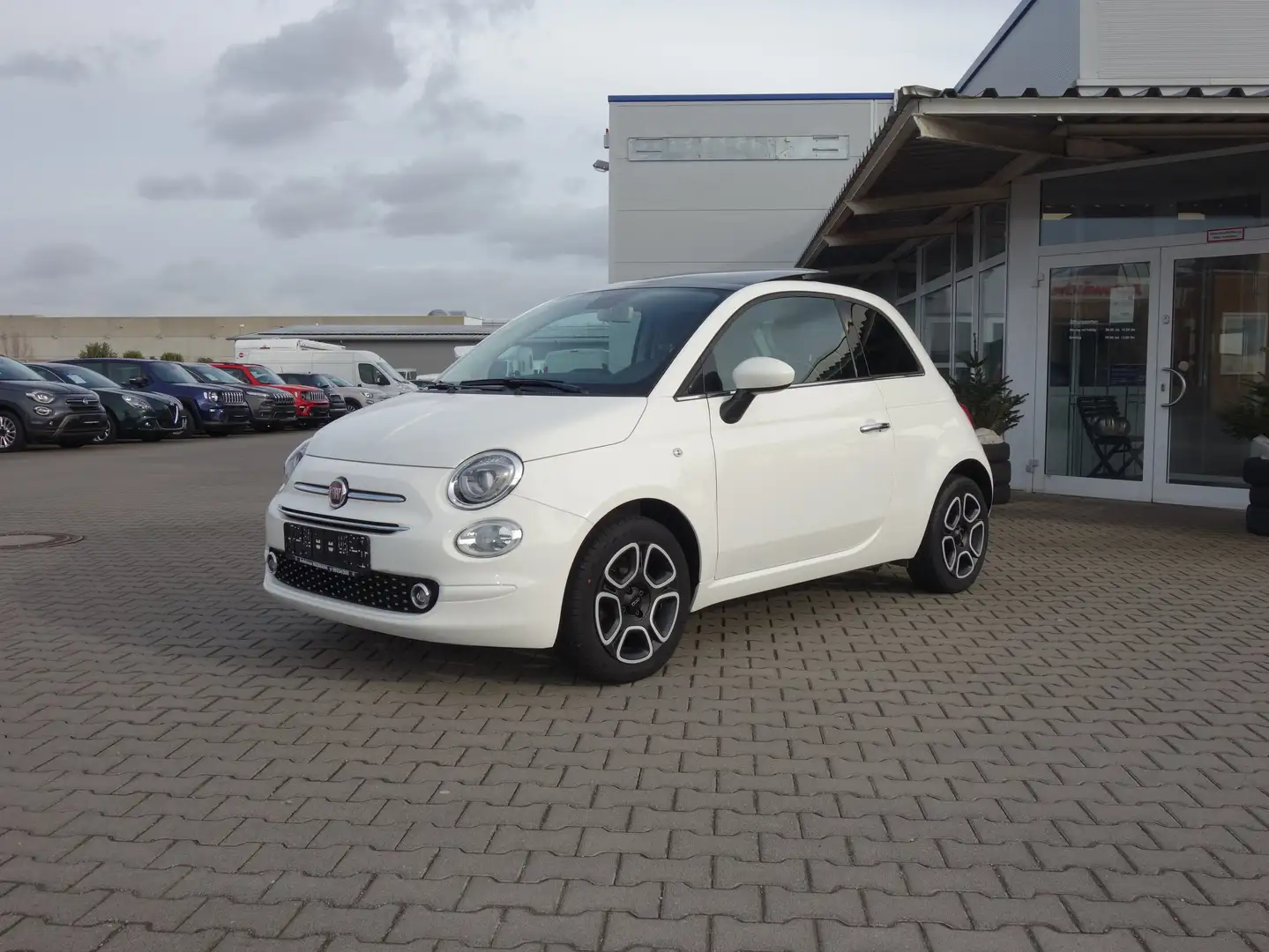 Fiat 500 Lounge *Schiebedach/Uconnect 7"/NAV/DAB/PDC/NSW* Wit - 1