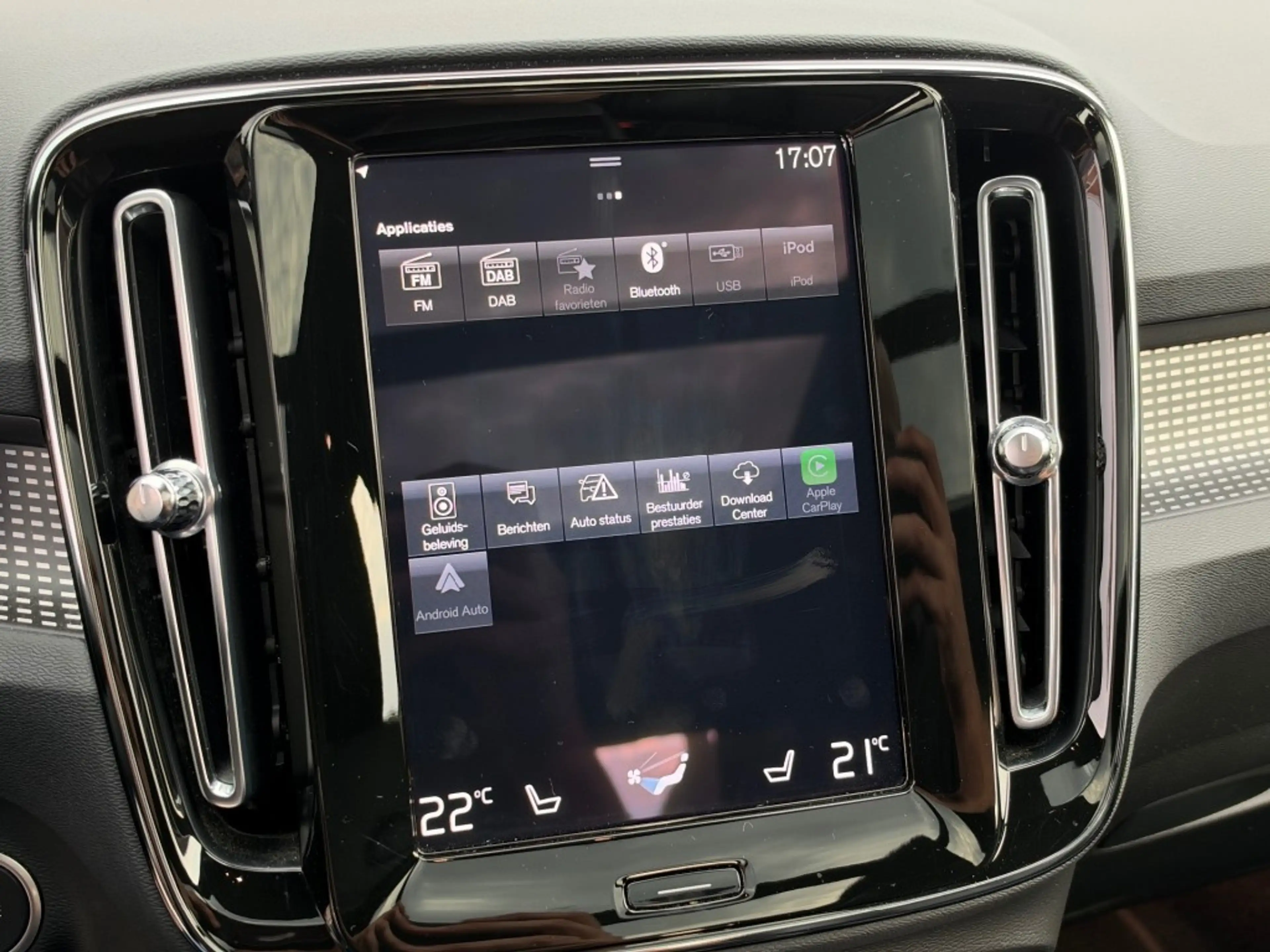 Volvo XC40 1.5 T4 Recharge R-DESIGN Panodak Leer Stuurverwarm — photo 48