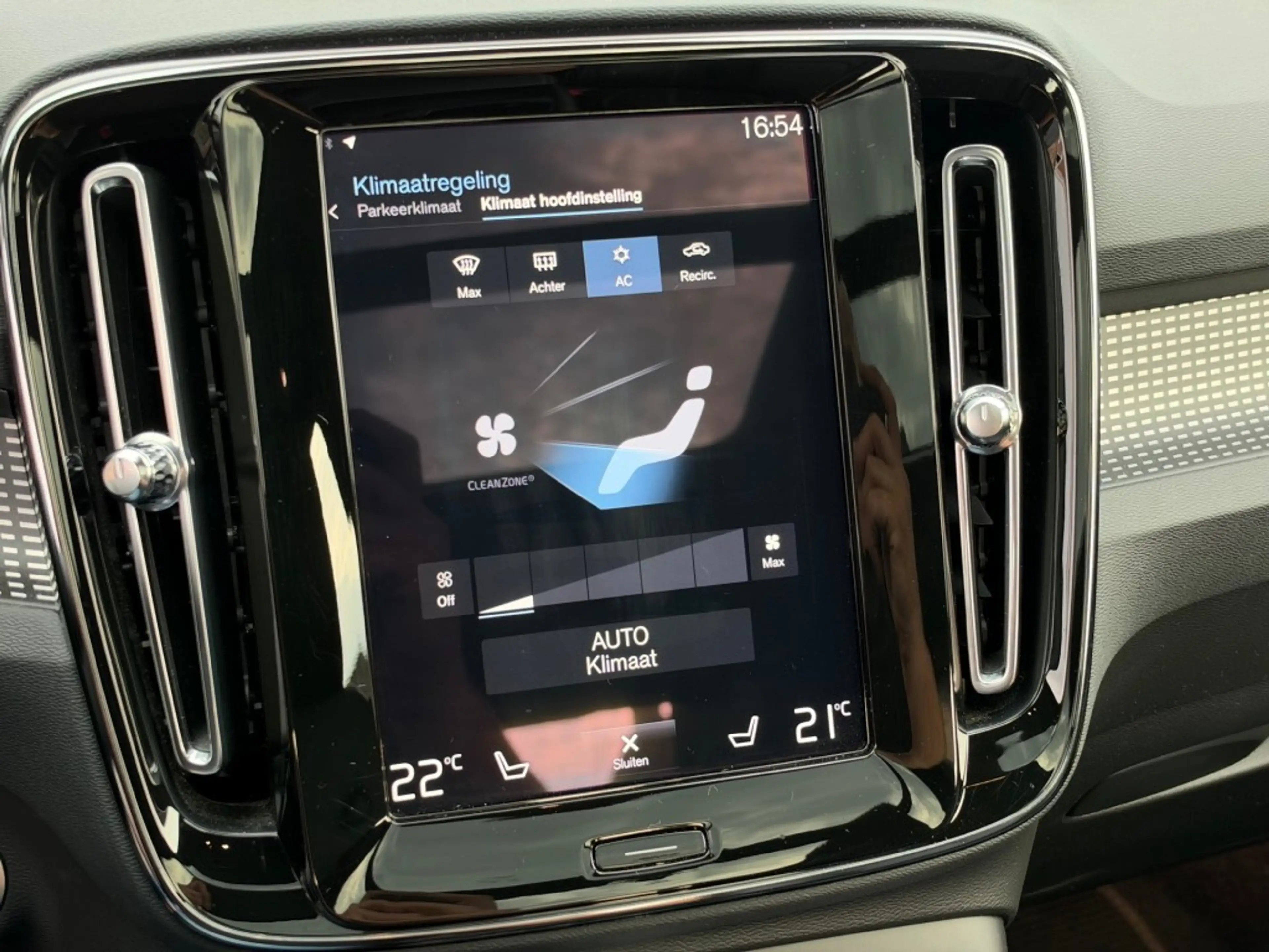 Volvo XC40 1.5 T4 Recharge R-DESIGN Panodak Leer Stuurverwarm — photo 42