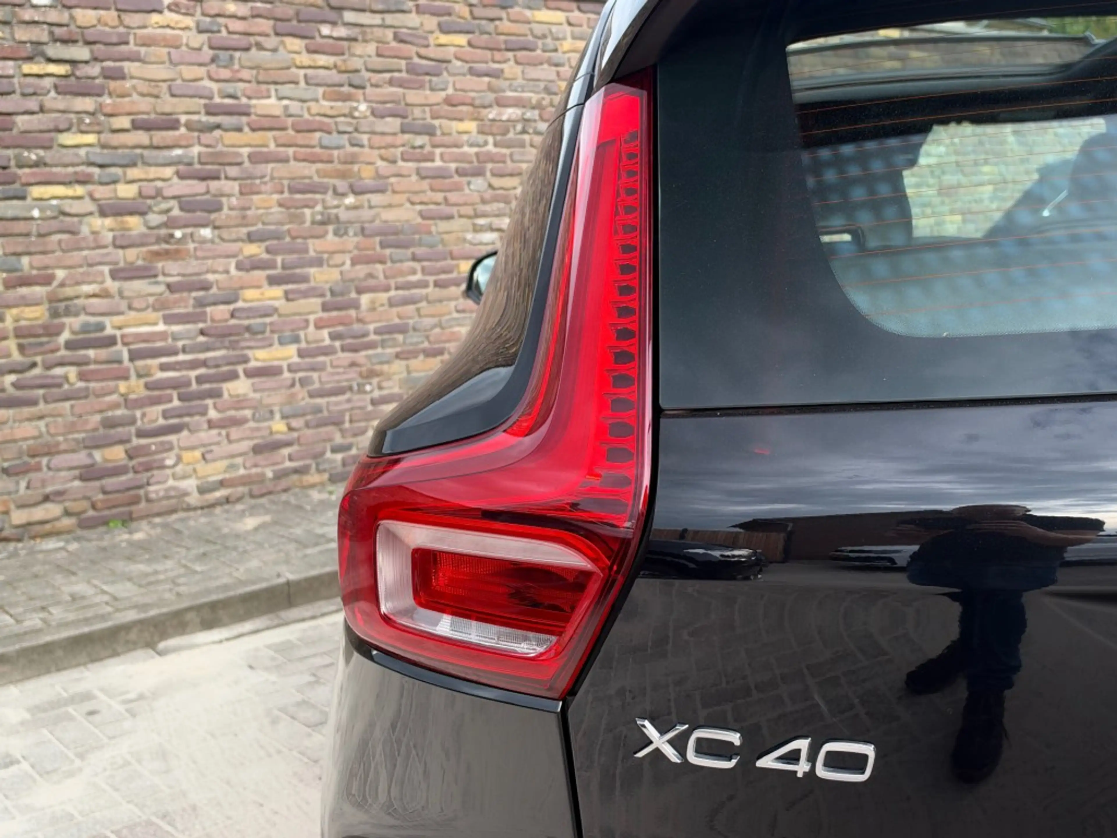 Volvo XC40 1.5 T4 Recharge R-DESIGN Panodak Leer Stuurverwarm — photo 16