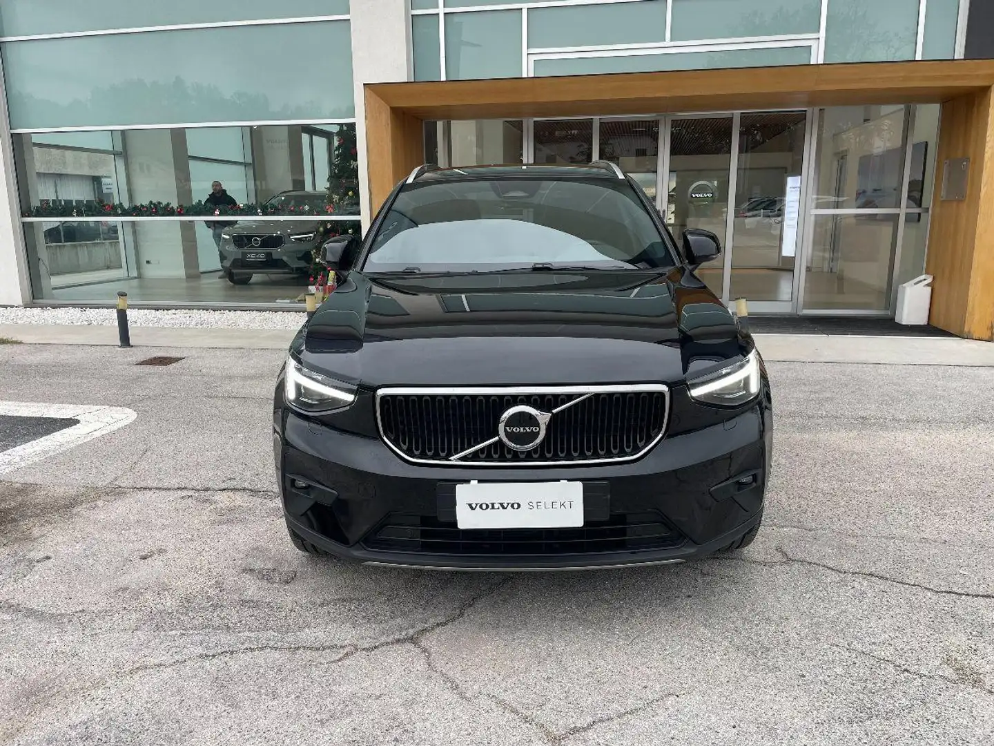 Volvo XC40 B3 CORE AUTO Bianco - 1