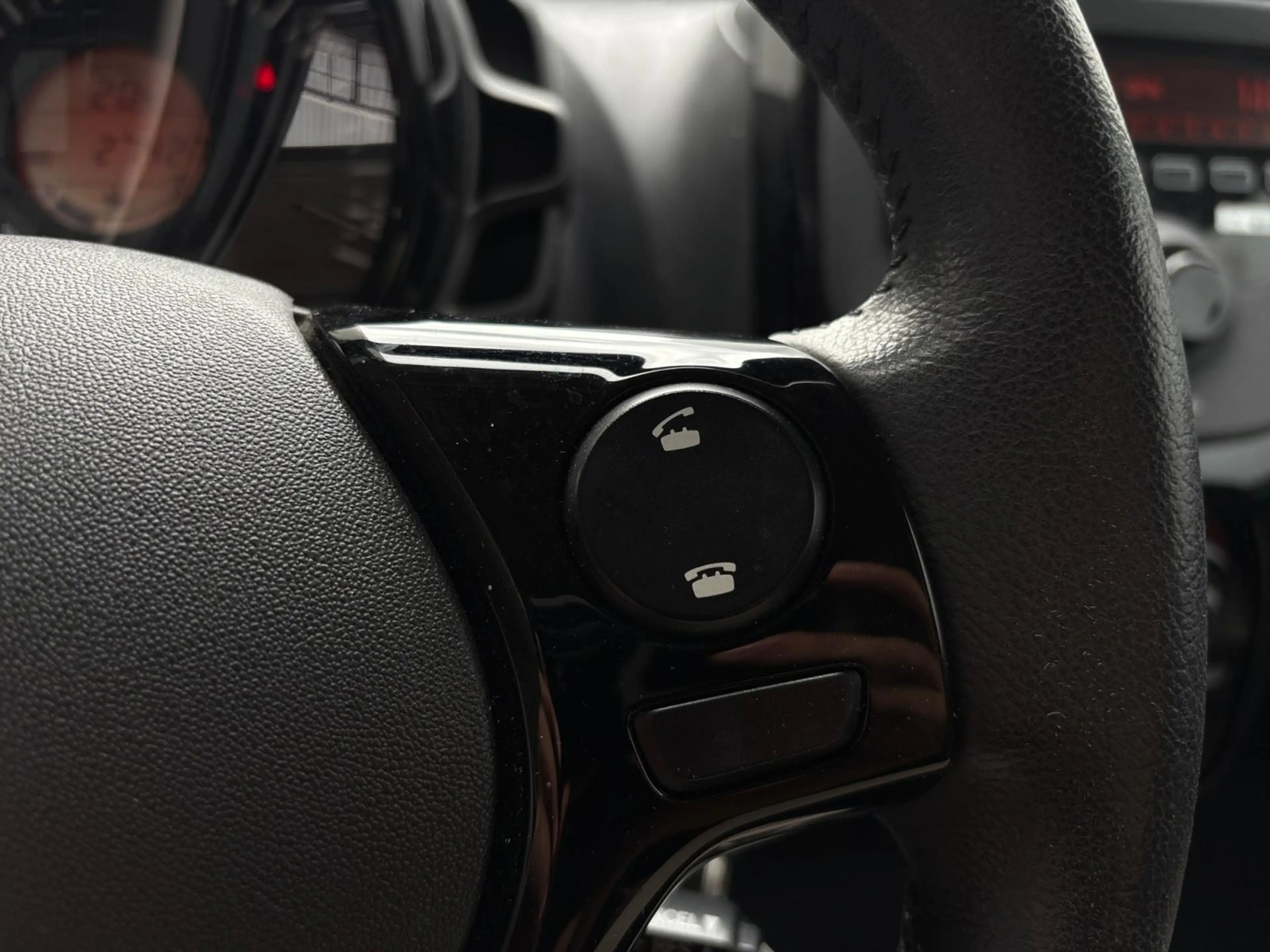 Citroen C1 Feel 1.0 e-VTi 72pk | LAGE KM-STAND! | AIRCO | BLU — photo 15