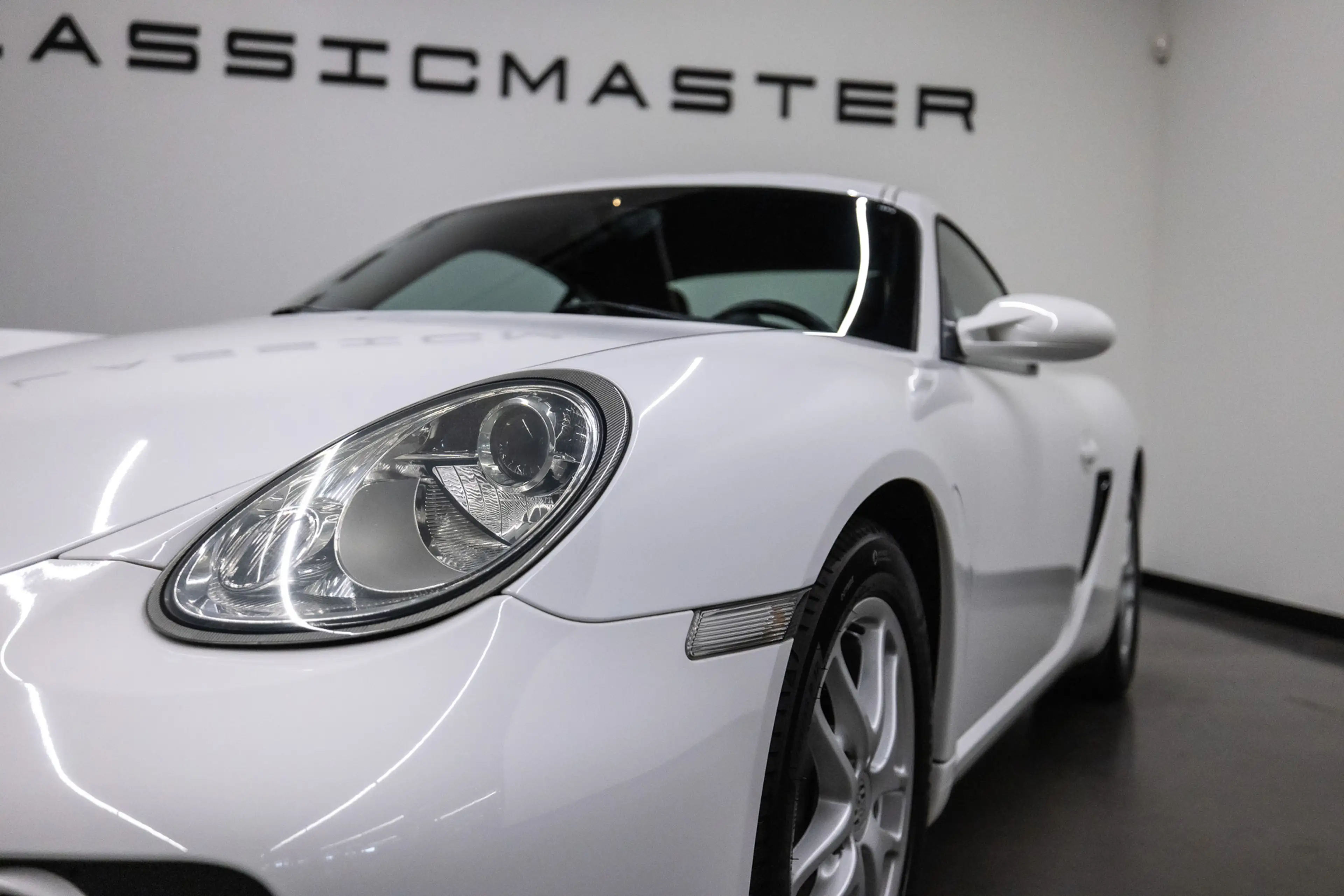 Porsche Cayman 2.7 — photo 17