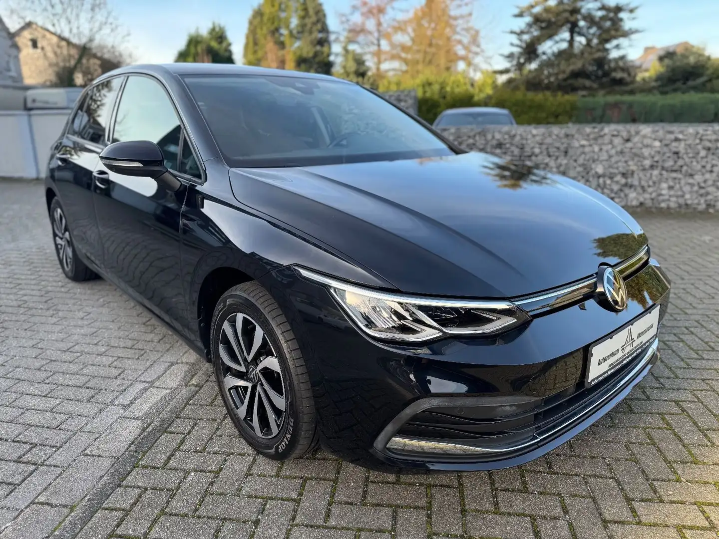 Volkswagen Golf VIII Lim. Active Navi ACC LED App-Connect Noir - 1