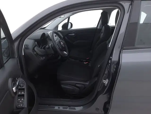 Fiat 500X view 10