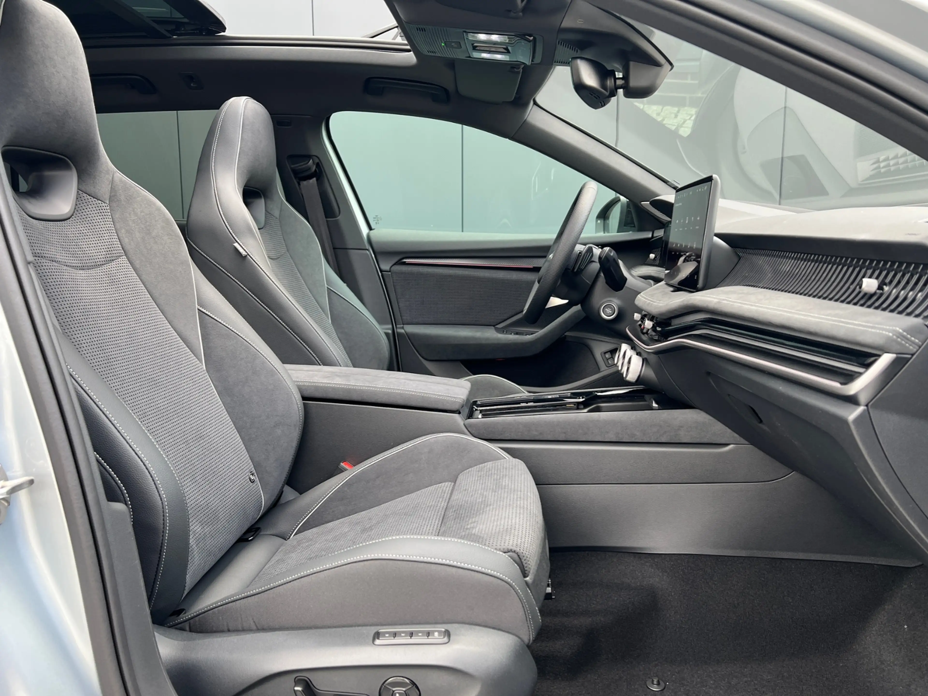 Skoda Superb Combi  Sportline 1.5 TSI IV DSG *AHK, Navi, 19"-L — photo 10