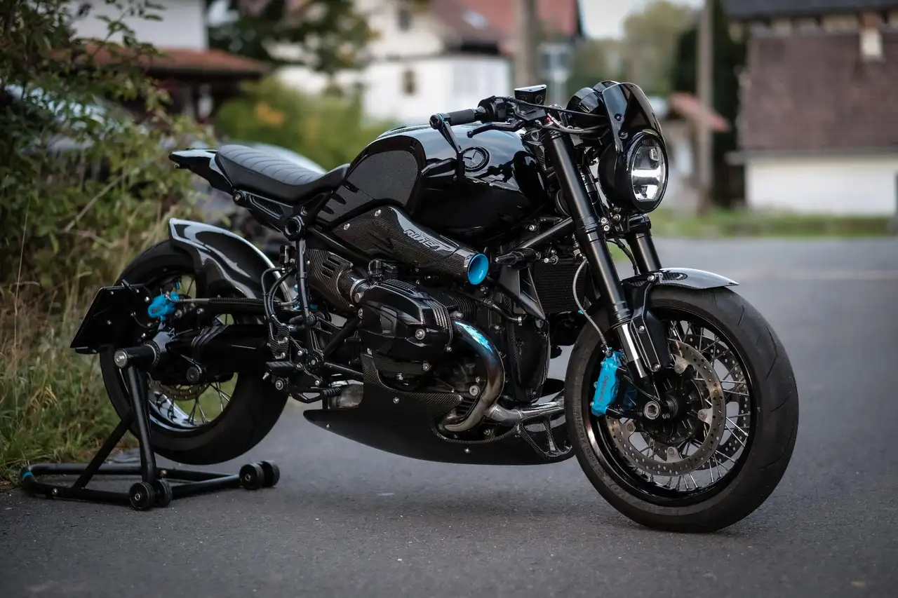 BMW R nineT