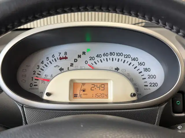 Daihatsu Sirion view 18