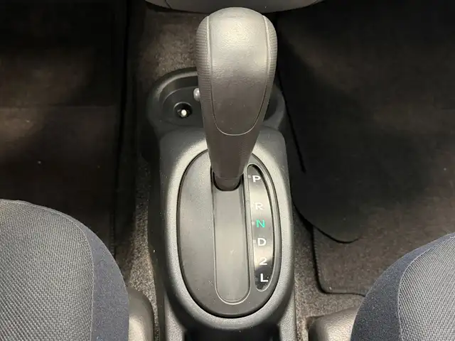 Daihatsu Sirion view 23
