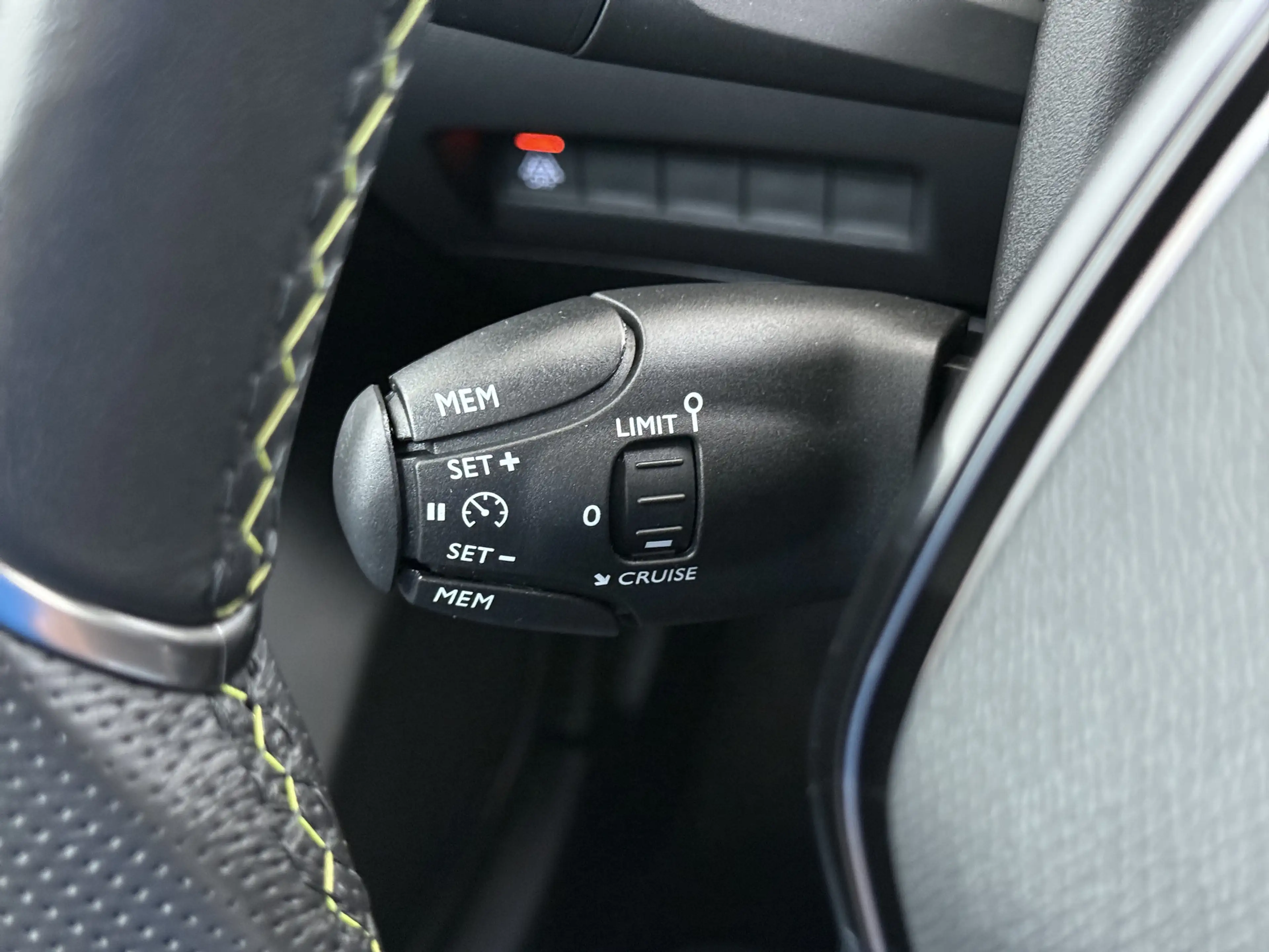 Peugeot e-208 EV GT350 SOH 98% Panoramadak Virtual Cockpit 360°C — photo 30