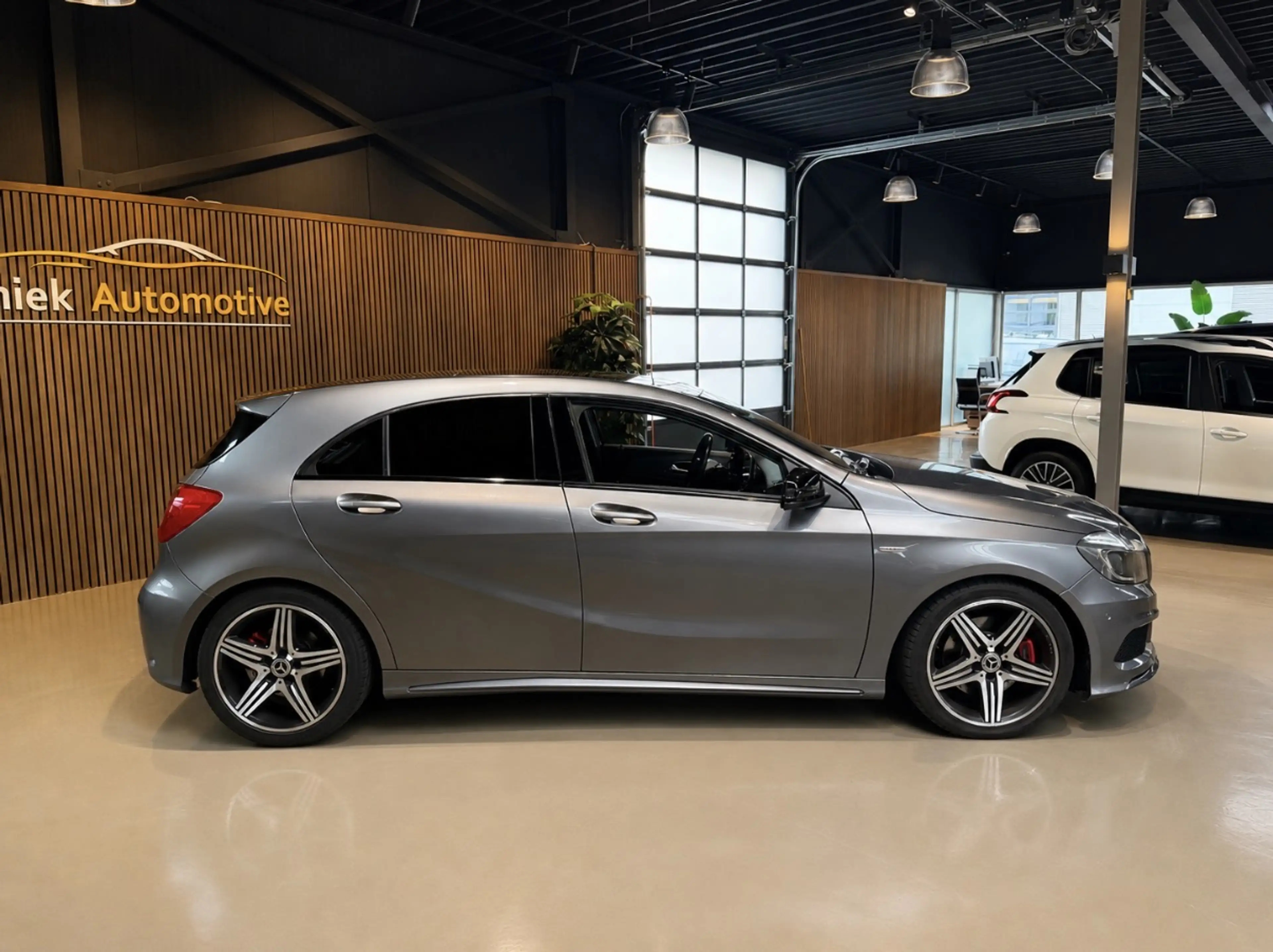 Mercedes-Benz A 250 Sport Ambition automaat | Navigatie | PANORAMADAK — photo 2