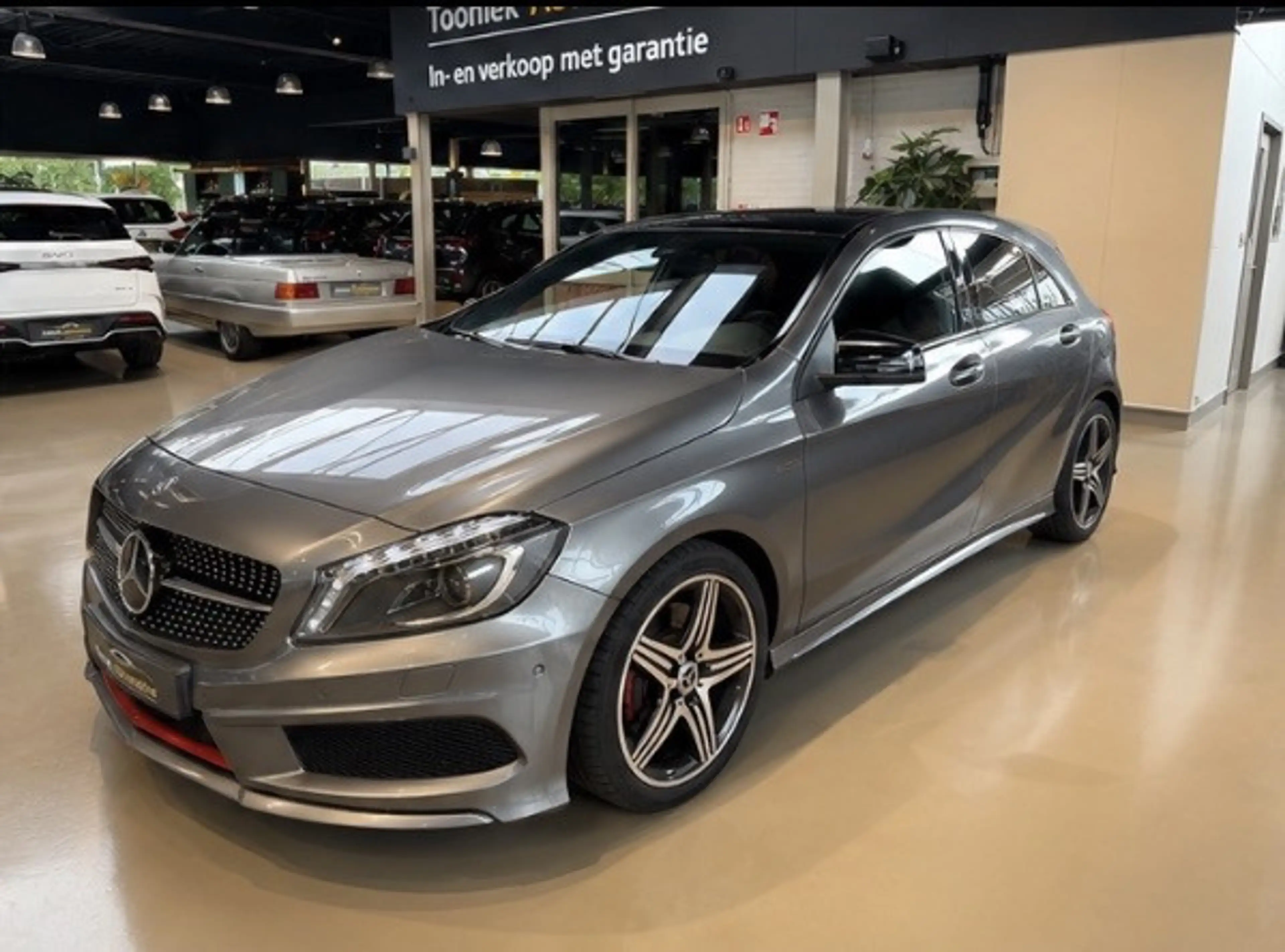 Mercedes-Benz A 250 Sport Ambition automaat | Navigatie | PANORAMADAK — photo 4