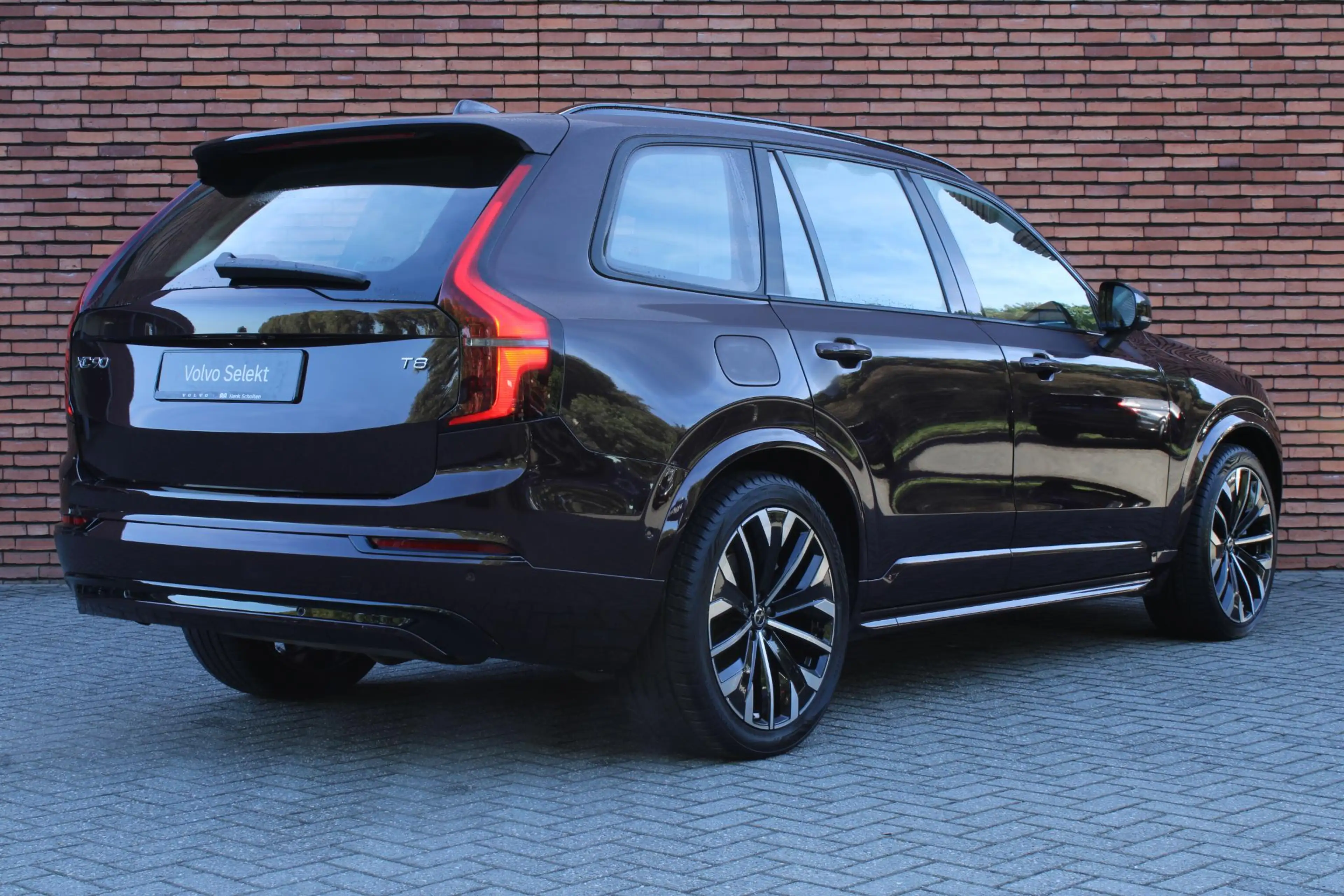 Volvo XC90 2.0 T8 Plug-in hybrid AWD Ultra Dark | Luchtvering — photo 2